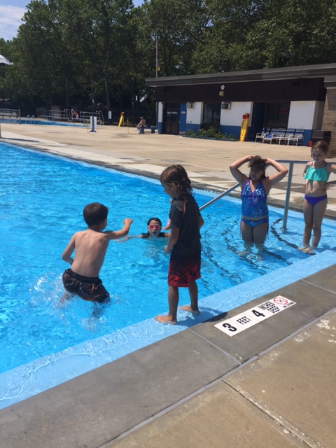 12794_4799543394835_2028457907_n