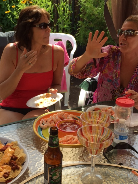 262355_4452412749312_739509762_n