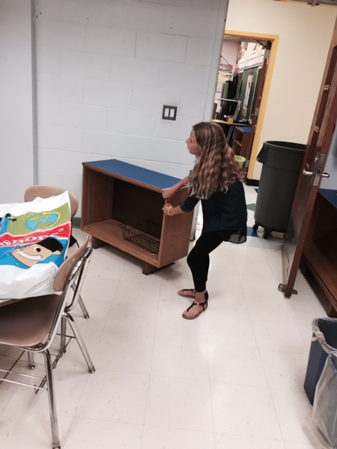 246924_431684770217867_866879551_n